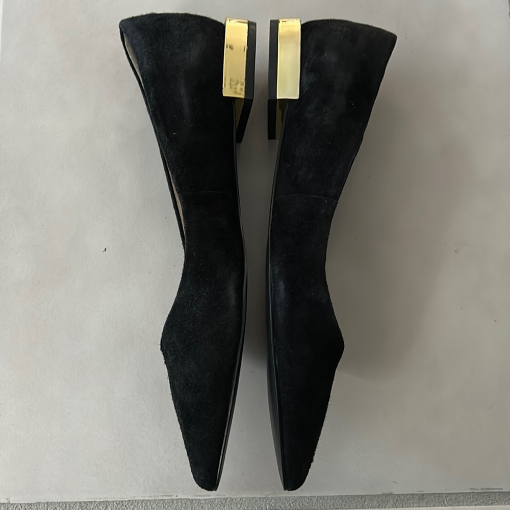 Tahari Block Heel Black Suede Flat Point Toe Pumps size 6M